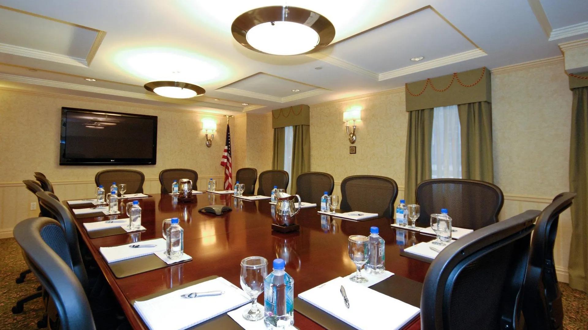 San Carlos Hotel New York 4*,